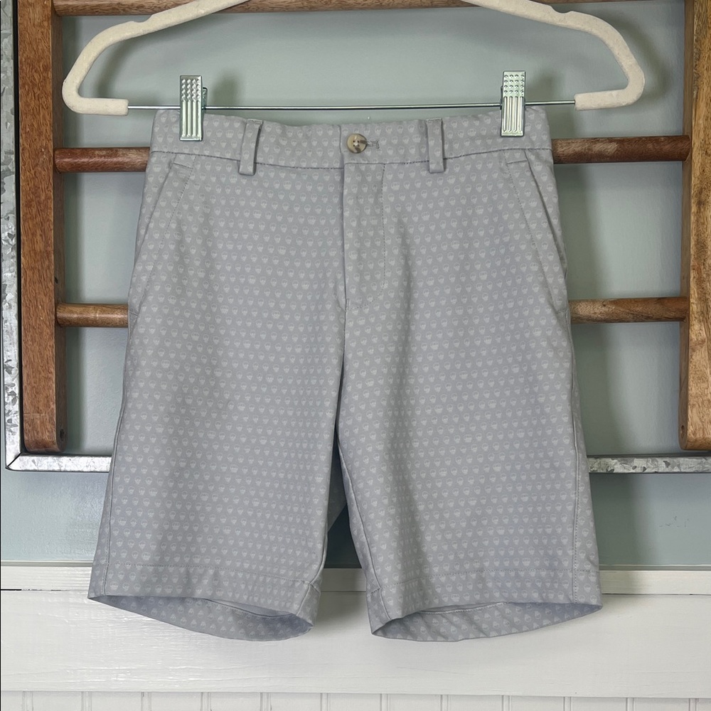 Boys Peter Millar performance shorts, grey skulls size small (7-8)